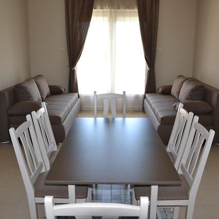 Apartament Aranyszarvas Panzio, Etterem Es Grillterasz Zewnętrze zdjęcie