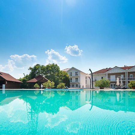 Apartament Aranyszarvas Panzio, Etterem Es Grillterasz Zewnętrze zdjęcie