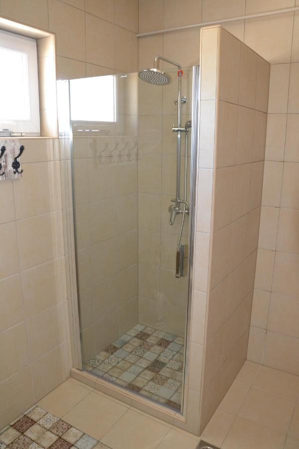 Apartament Aranyszarvas Panzio, Etterem Es Grillterasz Zewnętrze zdjęcie