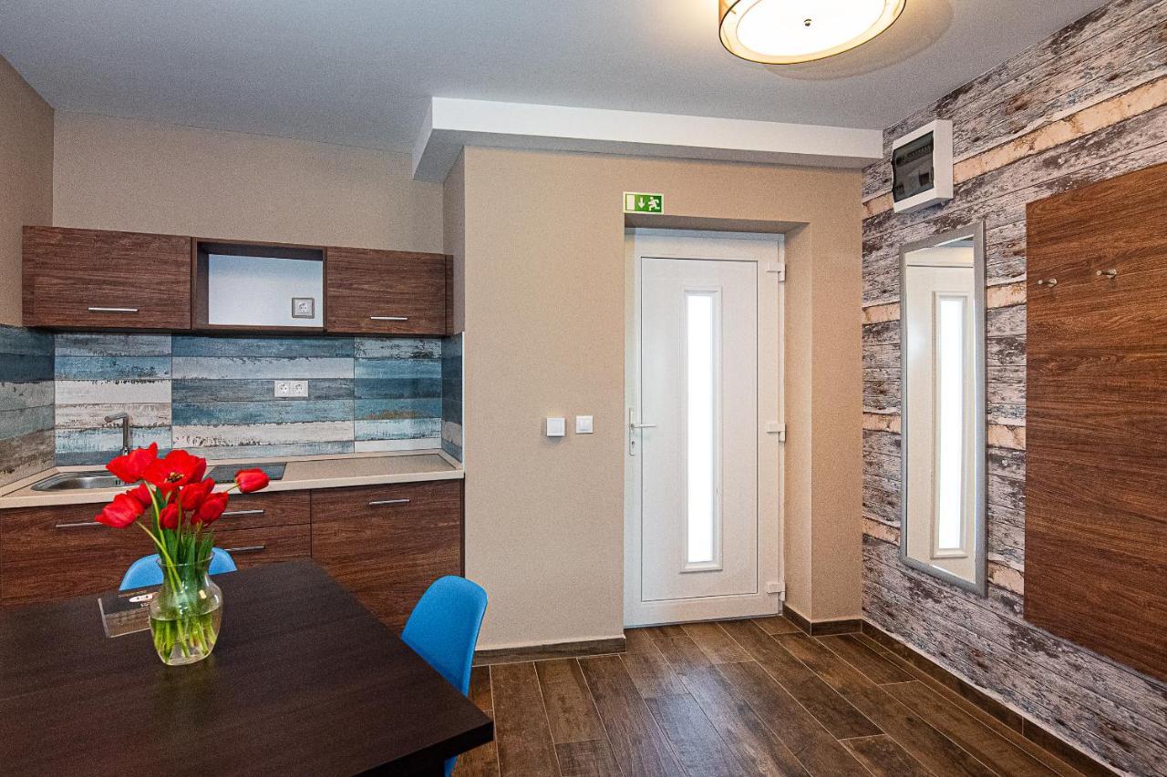 Apartament Aranyszarvas Panzio, Etterem Es Grillterasz Zewnętrze zdjęcie